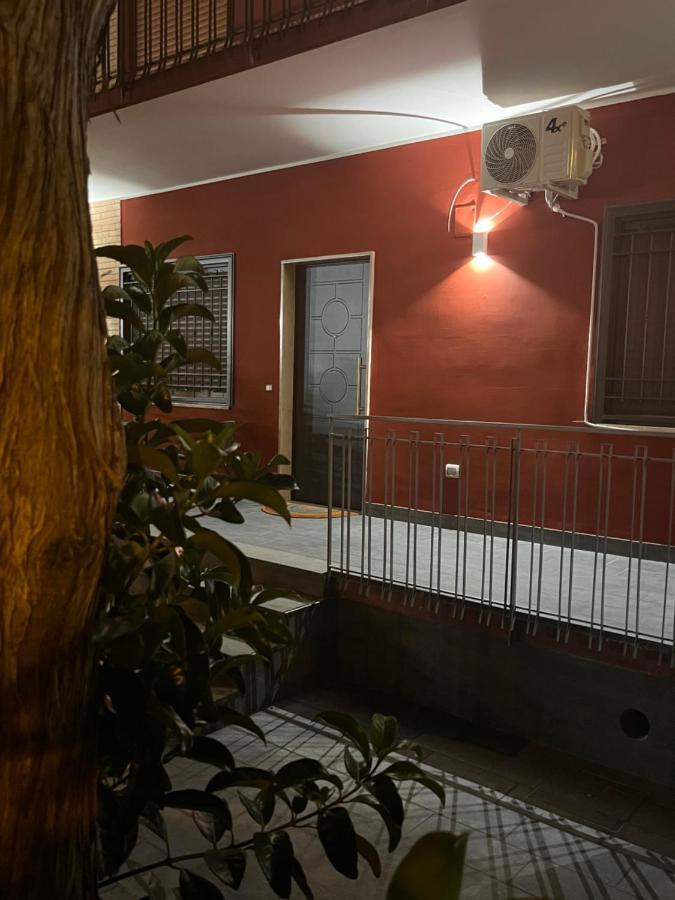 Apartamento Casa del Credente Madonna dell'Arco Exterior foto
